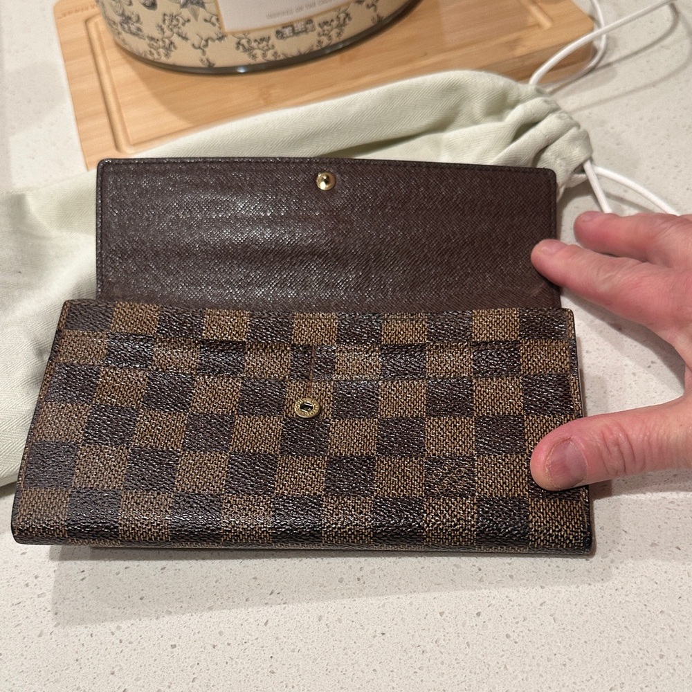 Checkered Brown Wallet - Picture 7 of 9